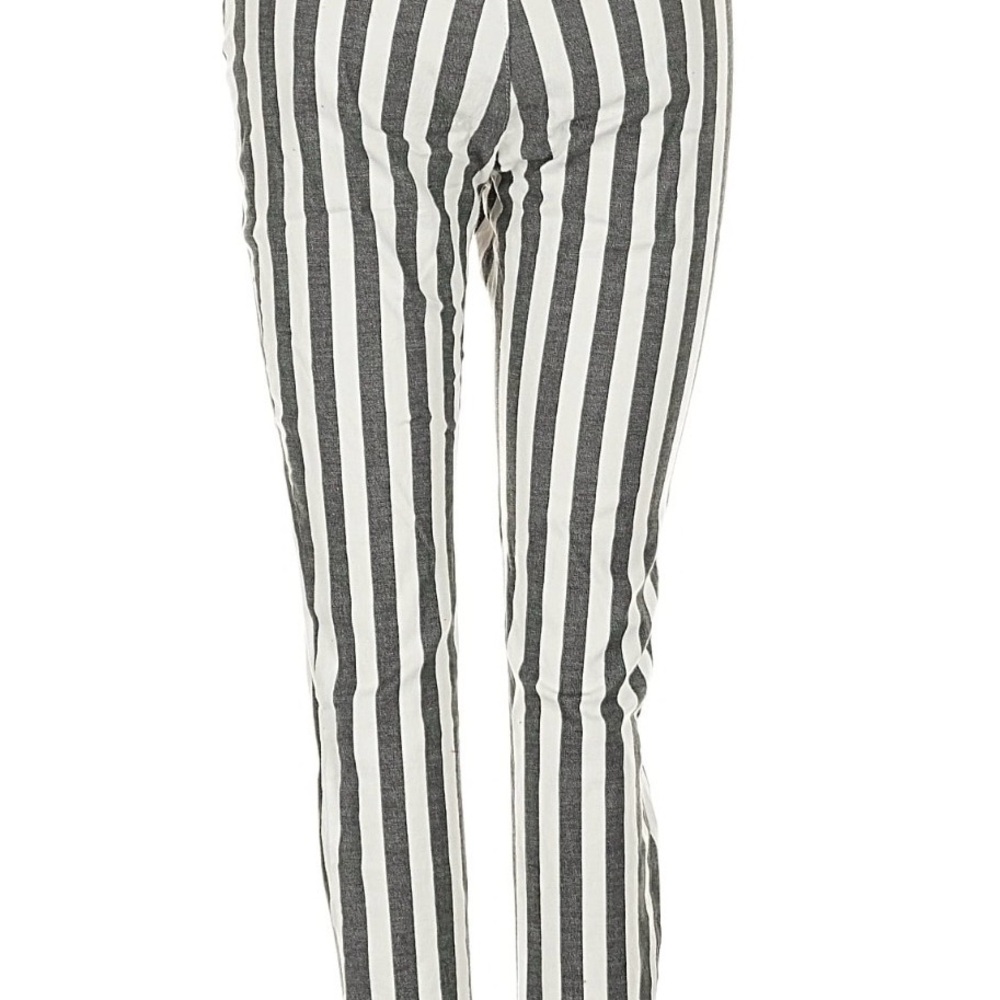 Urban Outfitters Black and White Striped Cropped Pants - Picture 2 of 5